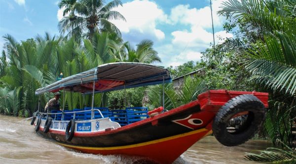 Ben Tre river cruise in Mekong Delta discover tour