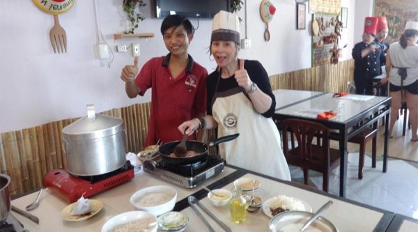 Cook Vietnamese food
