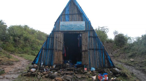 Fansipan sleeping hut