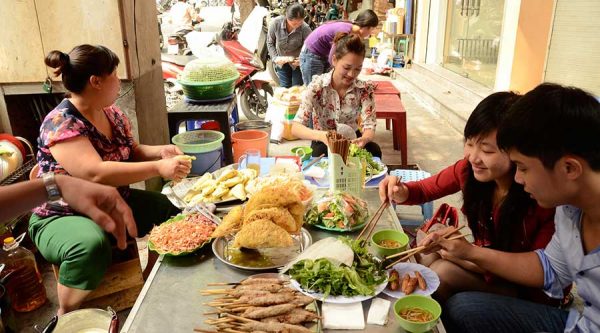 Hanoi eating street food