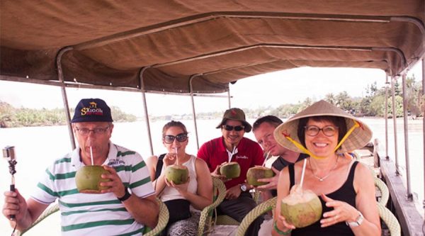 Enjoy boat cruise in this Mekong Delta discover tour