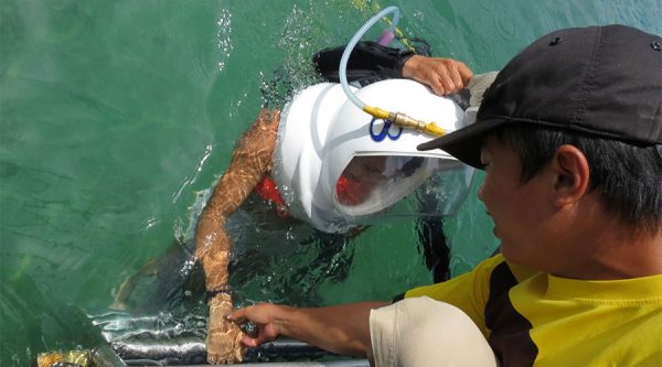 Nha Trang helmet dive