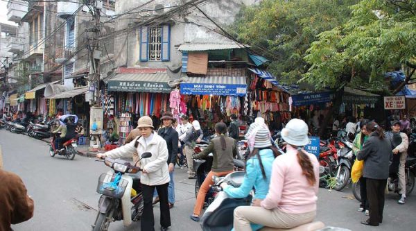Old Quarter motorbike tour Hanoi