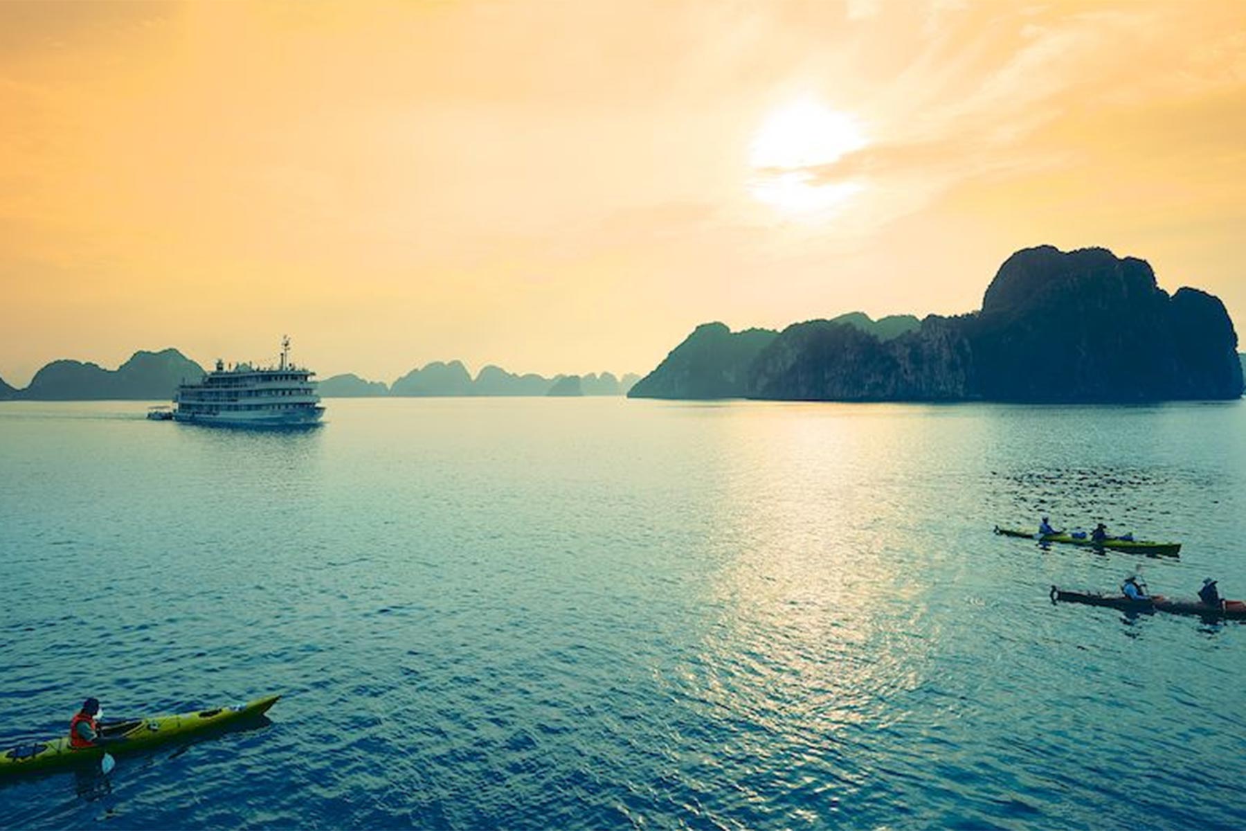 Halong Bay (Vietnam) travel guide