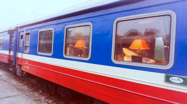 luxury cabins sleeper train from Hanoi to Lao Cai (Sapa)